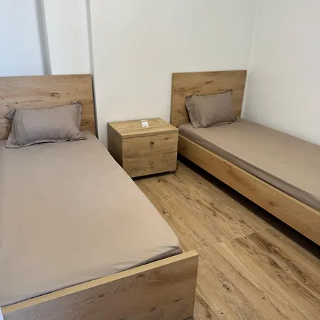 Family 9 Apartmán Sarandë